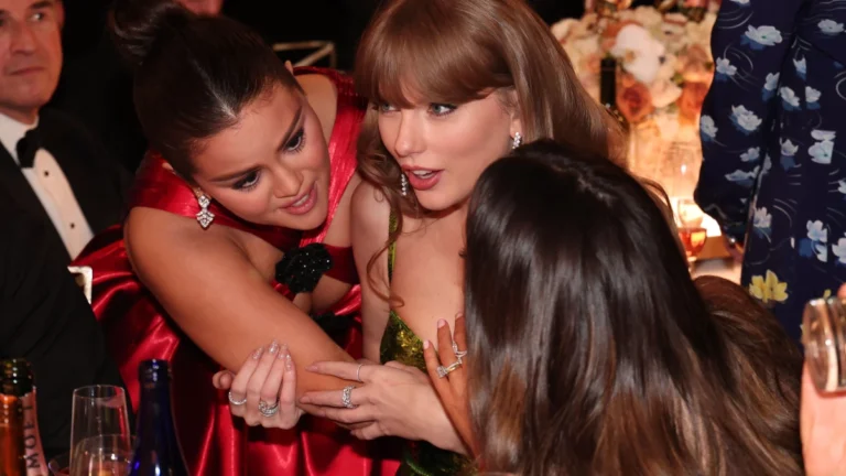 Selena Gomez comemora pedido de casamento de Taylor Swift