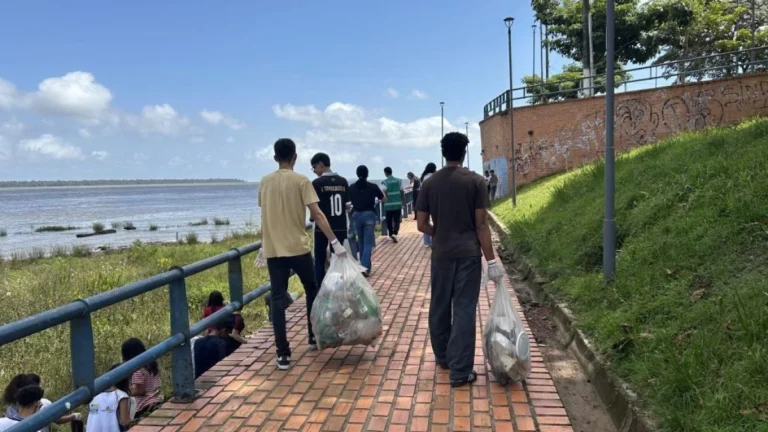 Juventude pelo clima: estudantes recolhem lixo e lançam alerta em Belém
