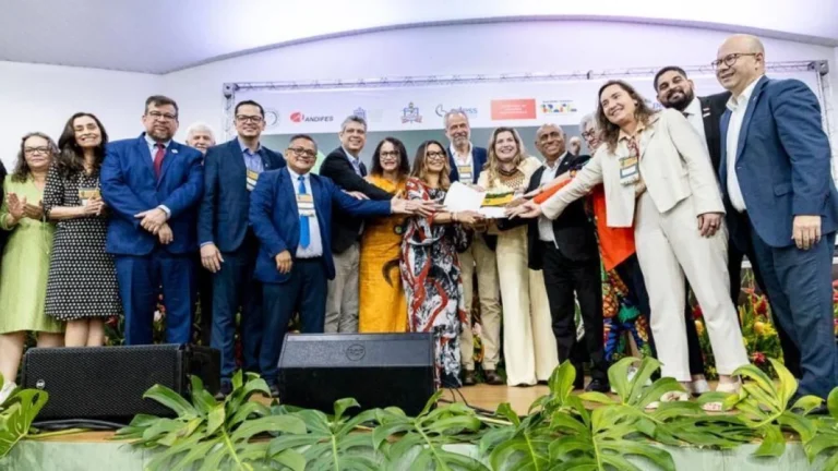 Amazônia entrega carta com propostas à presidência da COP30