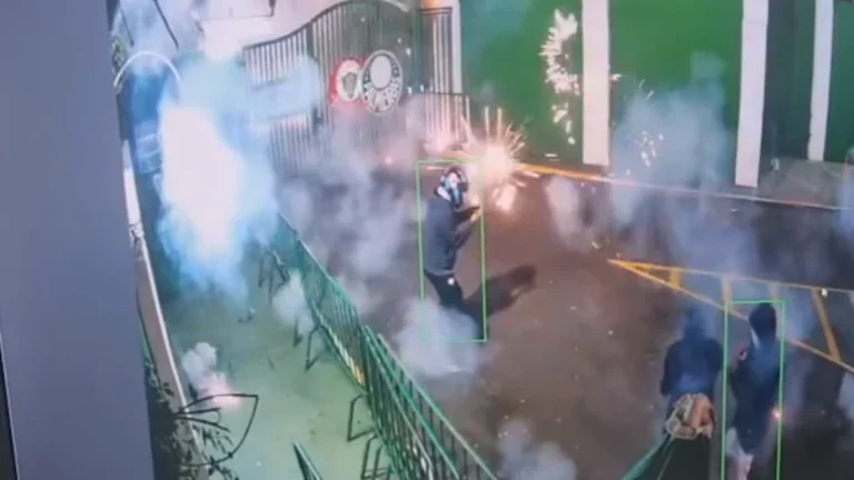 Grupo atira bombas e rojões no CT do Palmeiras; clube fala em terrorismo