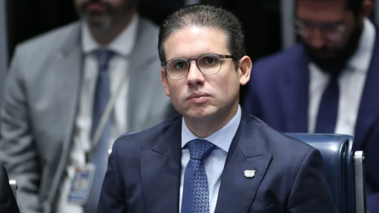 Hugo resiste à pressão da oposição e evita abrir precedente