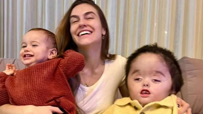 Nora de Ratinho relata preconceito sofrido pelo filho, que vive com hidrocefalia: Ensino ele a ter orgulho