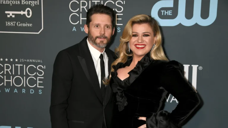 Kelly Clarkson estaria arrasada após morte de ex-marido por câncer
