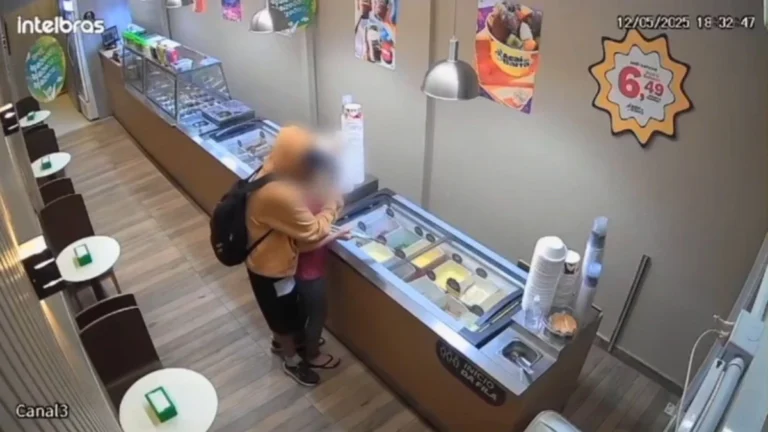 Vídeo: Homem é preso após roubar e agredir funcionária de sorveteria em SC