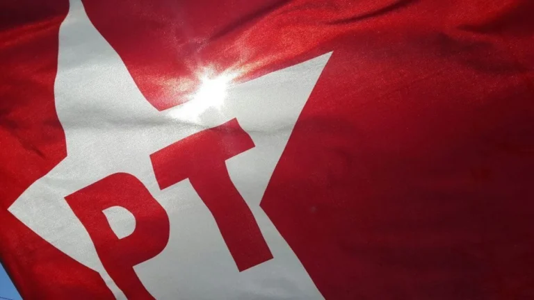 Em nota, PT tenta articular retorno de pautas do governo no Congresso