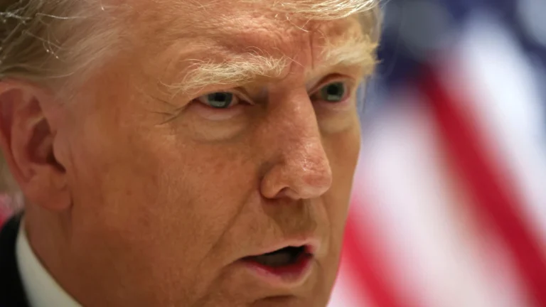 Tribunal mantém condenação de Trump por difamação contra escritora