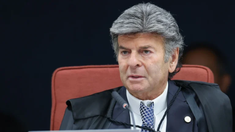 Veja momento em que Fux critica interferência de Dino e cobra “combinado”