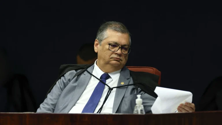 “Houve ação direcionada contra o Estado Democrático de Direito”, diz Dino