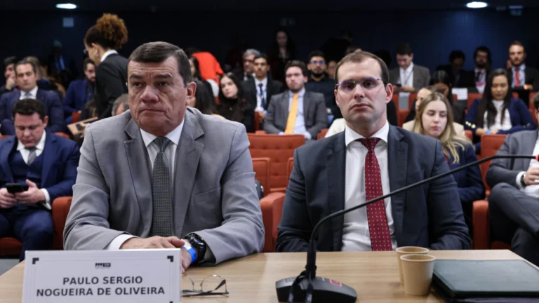 Defesa diz que Paulo Sérgio tentou “demover Bolsonaro de qualquer medida”