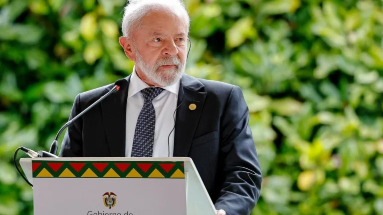 Ipsos-Ipec: aprovação de Lula cresce e alcança 44%; 51% desaprovam gestão