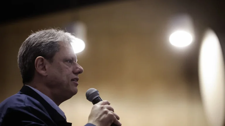 Tarcísio diz que PEC da Blindagem é “distorção” e motivou protestos