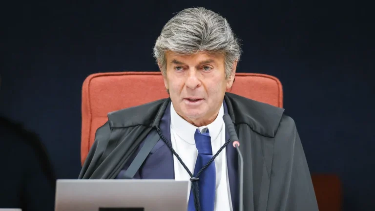 Ninguém pode ser punido por convicções morais, diz Fux