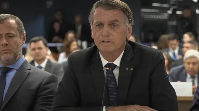 PT evita ofensiva coordenada nas redes durante julgamento de Bolsonaro