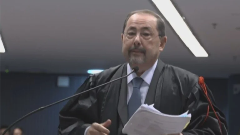 Análise: Não foram apresentados novos fatos que possam inocentar Bolsonaro