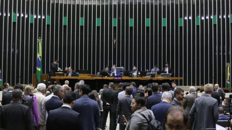 Ala da esquerda defende “anistia light” aos envolvidos nos atos de 8/1