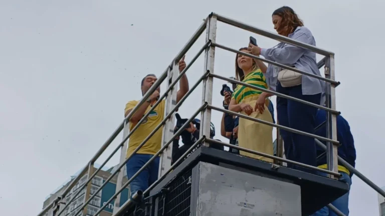 Em ato da direita no Rio, Castro diz que “eleição sem Bolsonaro não existe”