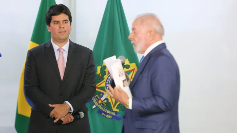 PP estende para domingo prazo para Fufuca deixar governo
