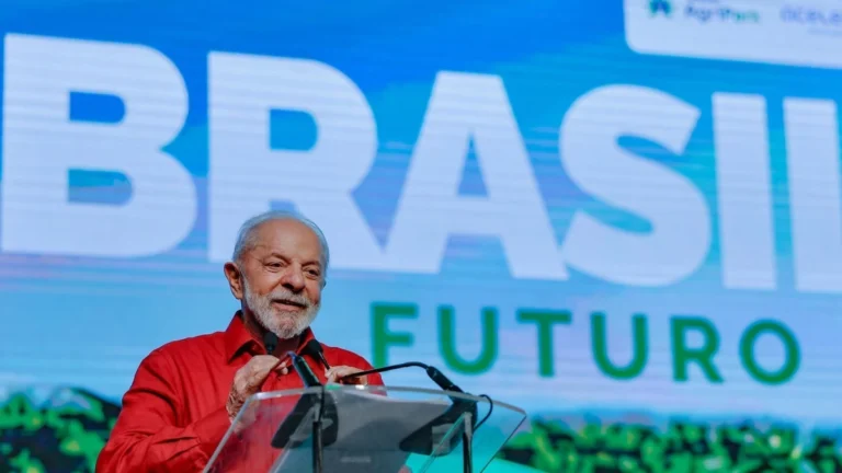 Real Time: governo Lula é desaprovado por 49%; 47% aprovam