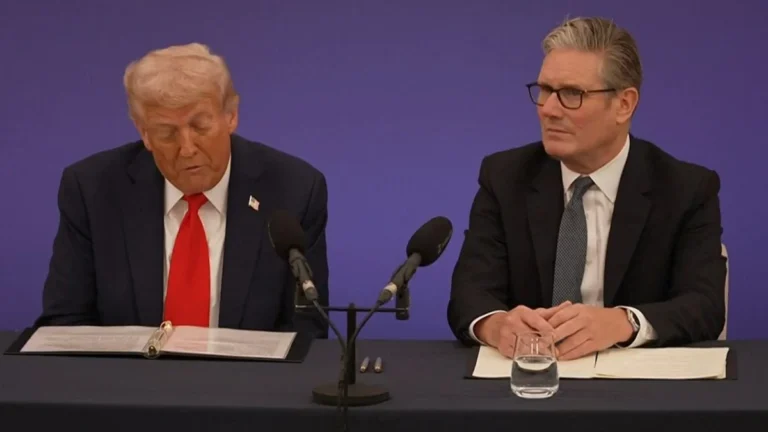 Trump faz reunião sobre novo acordo de tecnologia entre EUA e Reino Unido