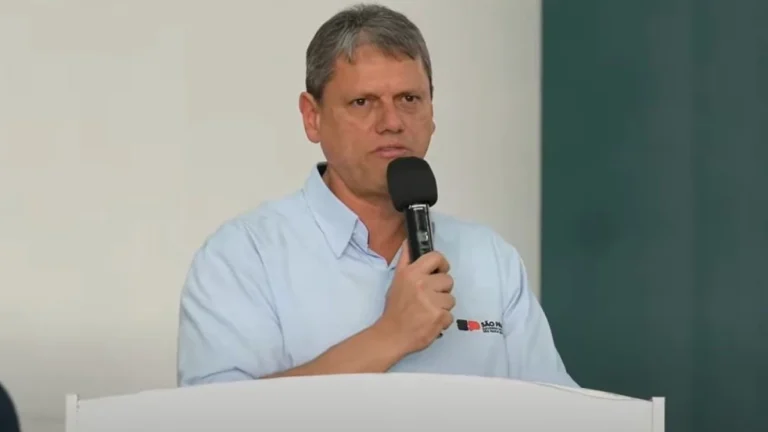 Tarcísio articula e oposição acredita que anistia avance na próxima semana