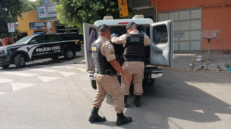 Homem é preso após procurar a polícia parar fazer boletim de ocorrência