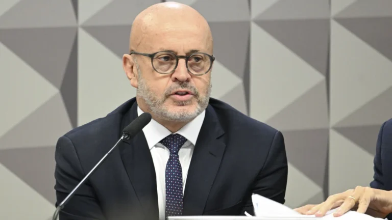 “Careca do INSS” reclama de apelido e diz não ser “personagem fictício”