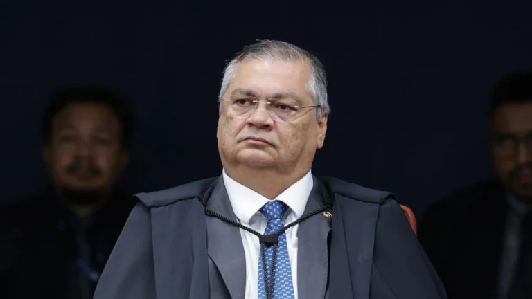Veja momento em que Dino vota para condenar Bolsonaro por plano de golpe