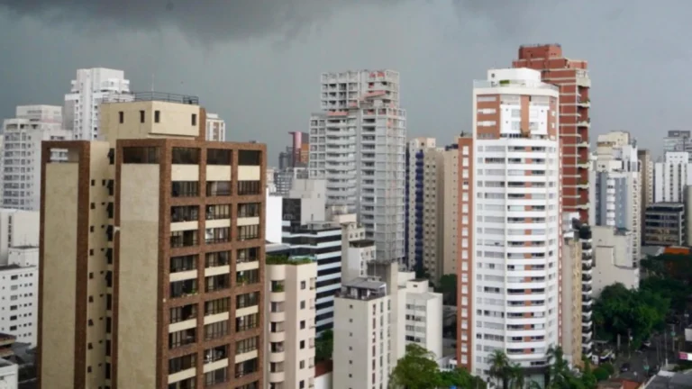 Gabinete de Crise: SP se prepara para tempestades após calor extremo