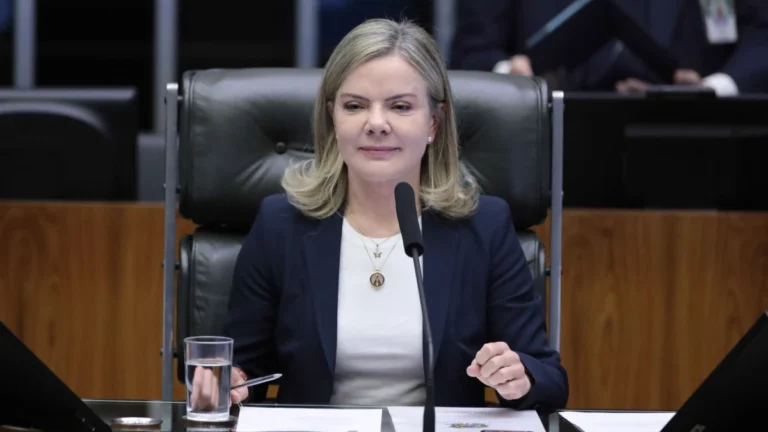 Gleisi diz que “era do golpe” acabou e que julgamento põe fim à impunidade