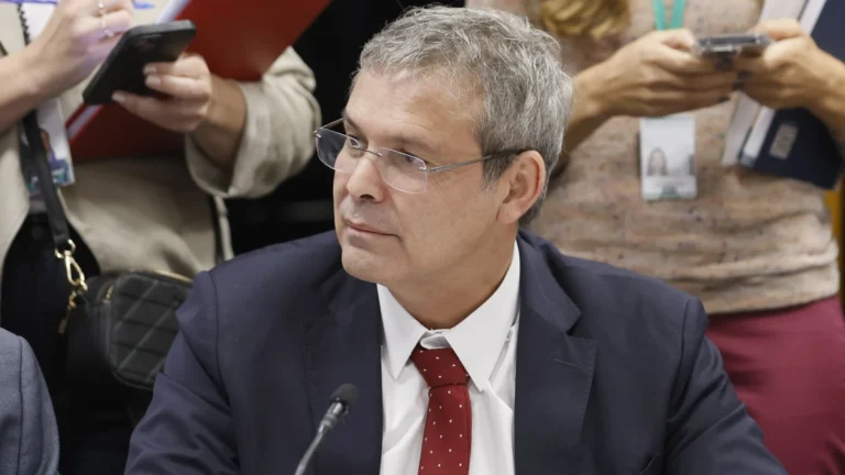 PT aciona STF contra PEC da Blindagem