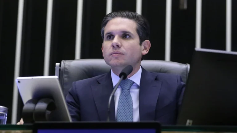 Hugo indica comando e relator de comissões de MPs do tarifaço e do Gás