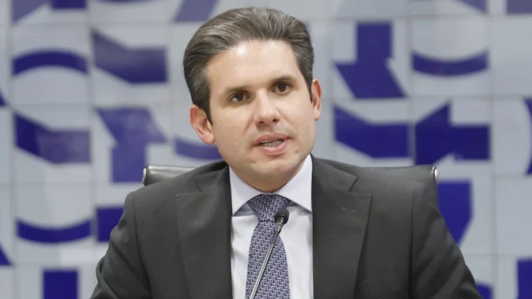 Hugo Motta publica vídeo sobre independência e equilíbrio político