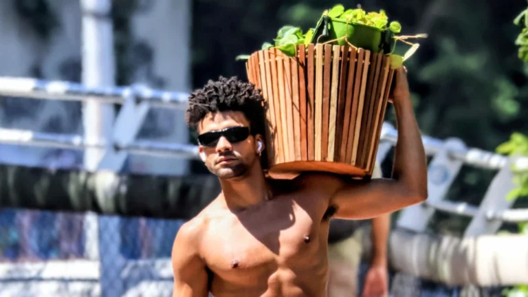 Lucas Leto se surpreende com fotos de paparazzi: “Ficando famoso”