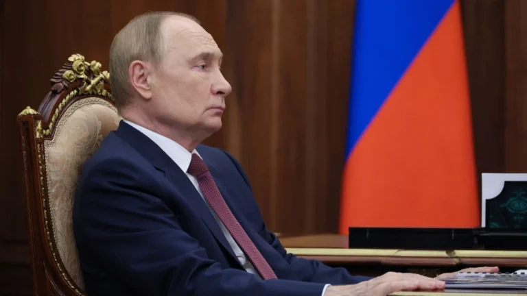 Putin promete resposta rápida caso Europa provoque a Rússia