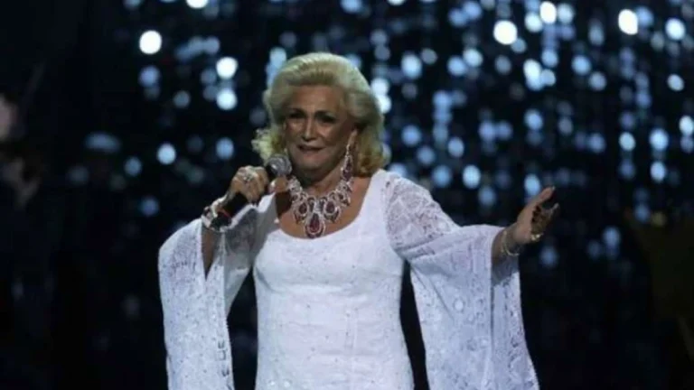 Brechó de Hebe Camargo abre as portas com peças a partir de R$ 49