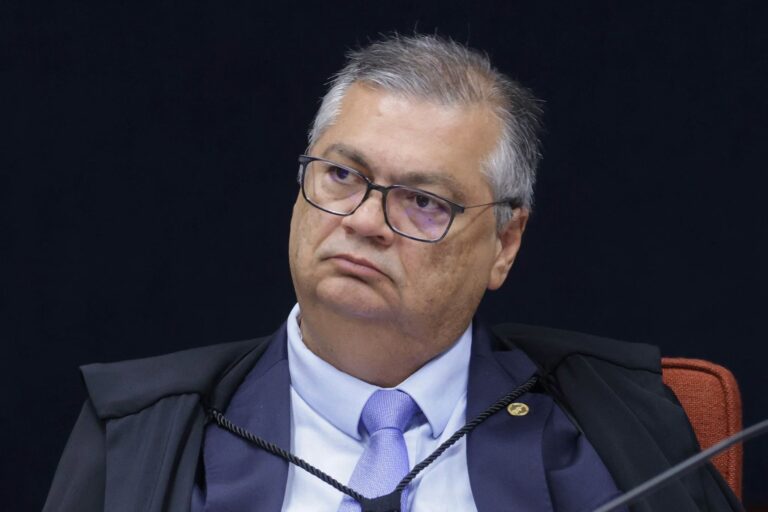 Dino vota para que Lei de Falências não se aplique a estatais