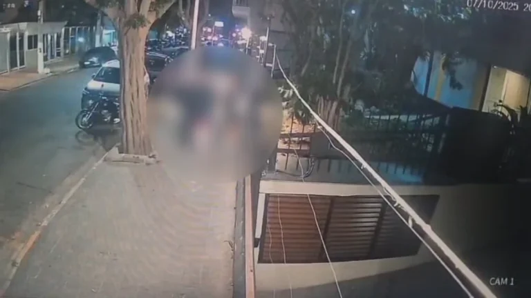 Vídeo: homem é baleado durante assalto, em Pinheiros, na Zona Oeste de SP