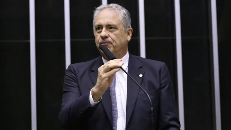 Relator retoma isenção de LCA e LCI para tentar salvar MP de taxações