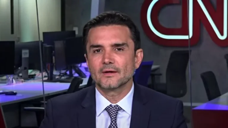 Sabino à CNN: Com centrão ou sem, Lula vai se reeleger no 1º turno