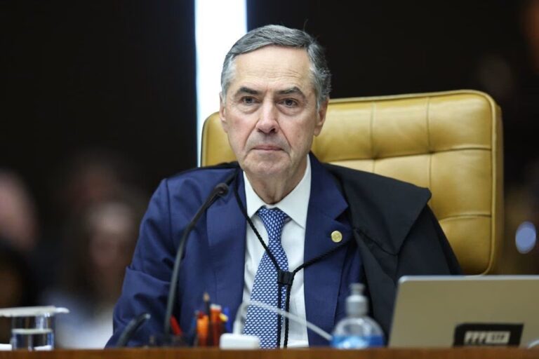 Ministro Luís Roberto Barroso deixa o STF oito anos antes da idade prevista