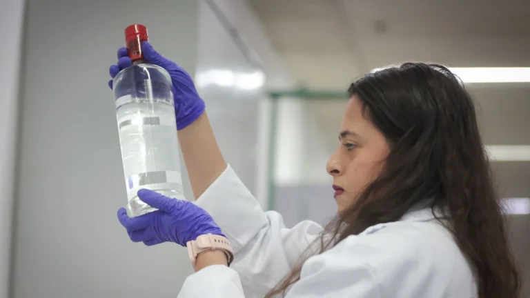 Médico explica lesões cerebrais causadas pela intoxicação por metanol