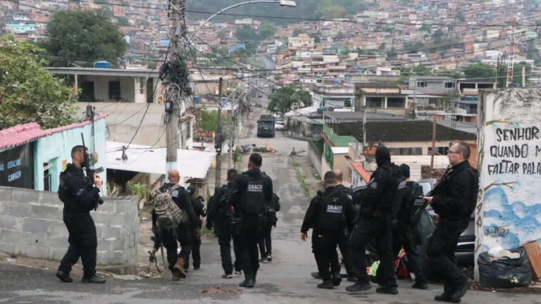 RJ: Governo realiza maior ​a​ção integrada das forças de segurança