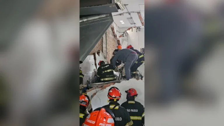Desabamento de restaurante: houve vazamento de gás, dizem Bombeiros