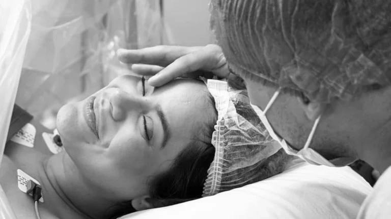 Lexa recorda morte da filha: “Eu a vi tendo uma parada cardíaca”