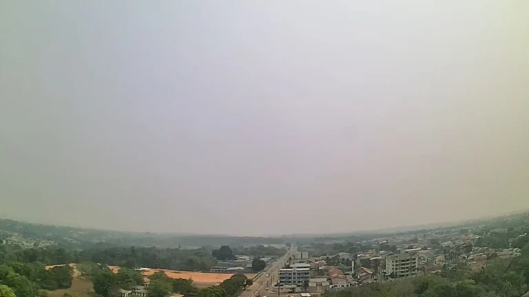 Previsão do tempo indica chuvas durante toda semana em Porto Velho