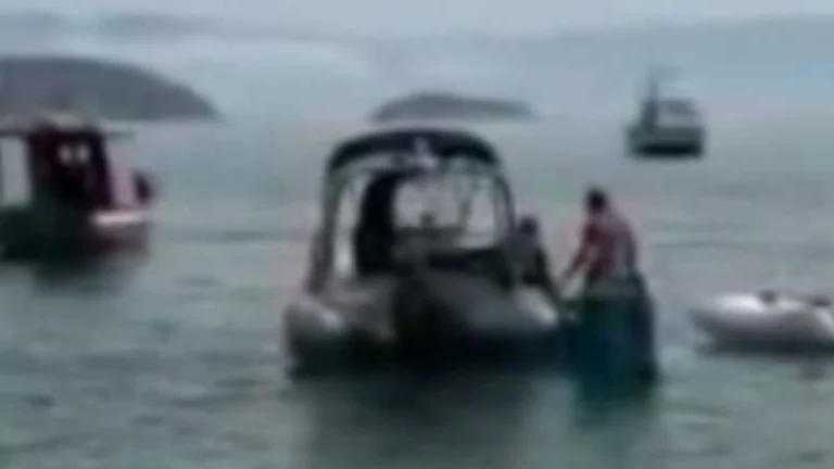 Duas pessoas ficam à deriva após naufrágio e são resgatadas pelas Marinha no Rio