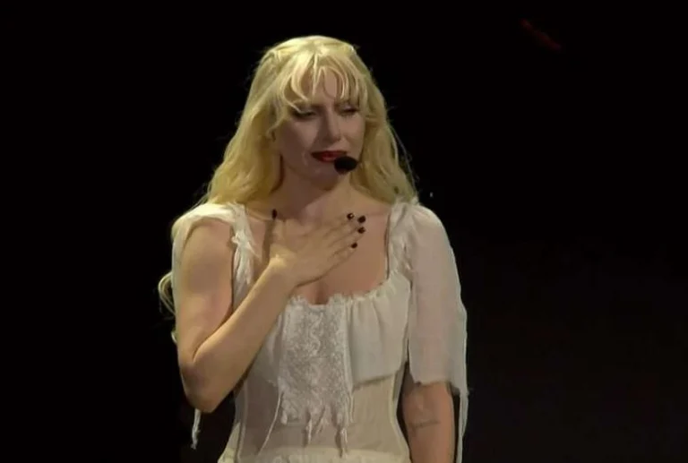Desmoronei completamente: Lady Gaga fala pela primeira vez de surto psicótico