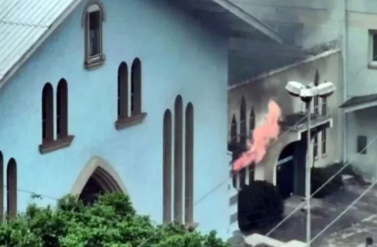Incêndio atinge Igreja Nossa Senhora dos Navegantes em Tramandaí