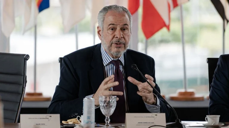 Tema está mudando rápido, diz Corrêa do Lago sobre plano do Brasil na COP30