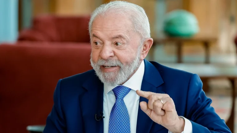 Lula é aconselhado a deixar indicação ao STF para 2026
